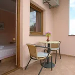 In With Balcony, Air Conditioning, Wi-fi * Poreč