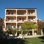Appartement In With Balcony, Air Conditioning, Wi-fi *
