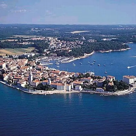 In With Balcony, Air Conditioning, Wi-fi דירה *