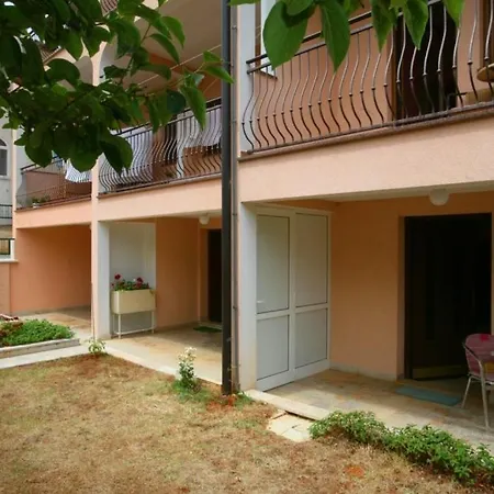 In With Balcony, Air Conditioning, Wi-fi * Poreč