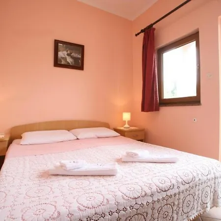 In With Balcony, Air Conditioning, Wi-fi דירה